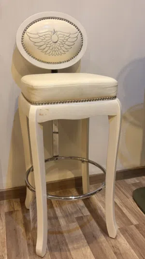 للبيع كرسي جديد