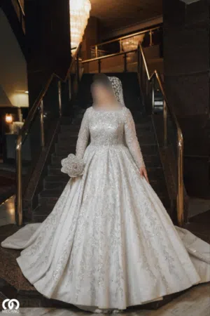 فستانين زفاف هاند ميد للبيع او الايجار بسعر واحد
