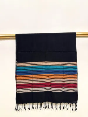 شال نسائي منسوج