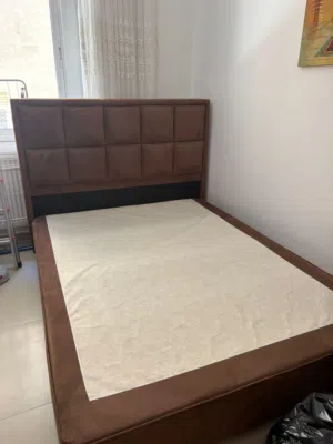 تخت مستعمل