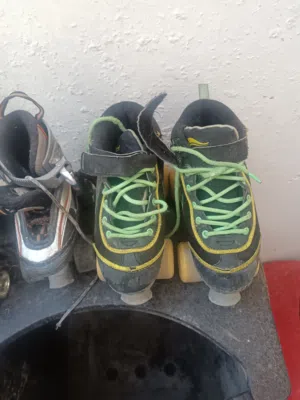 سكيت عدد 2للبيع لعمر4ال12تزلج جديد