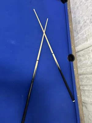 طاولة بلياردو PRO مع ملحقاتها