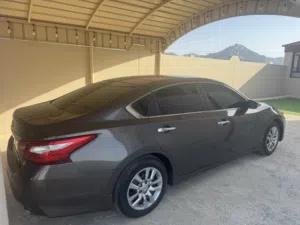 Used Nissan Altima in Al Batinah