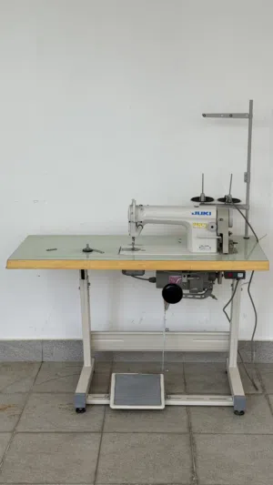 مكينة خياطة للبيع