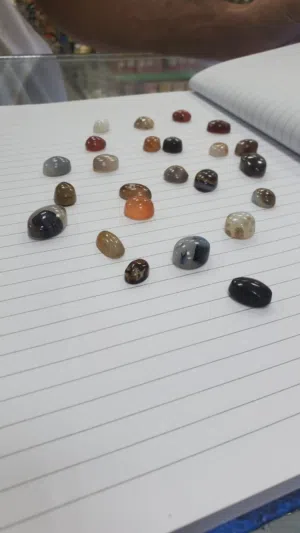 للبيع عقيق فصوص خواتم صغيرات