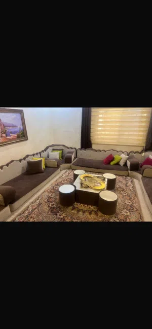 طقم ارضي بحالة جيده