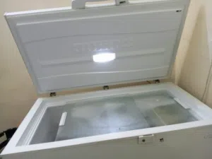 مجمدة مستعمل نضيف