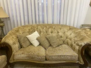 طقم كنب للبيع مستعمل 9 مقاعد