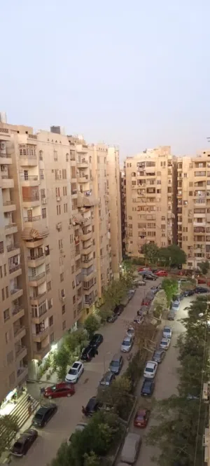 شقه للايجار مدينة عباد الرحمن خلف نادي الصيد طريق دائرى المعادى سوبر لوكس غرفتين وريسبشن وحمام ومطبخ