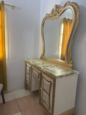 اثاث بحريني