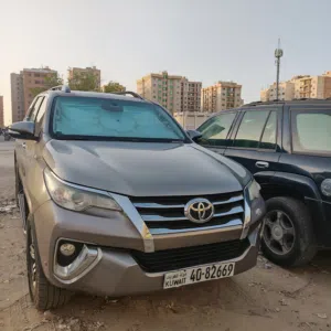 Toyota fortiner 2017