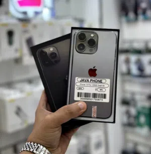 عرض خااص : iPhone 13 pro 128gb هاتف بحالة الوكالة بدون اي شموخ أو مشاكل على الضمان و يجيك مع ملحقاتة