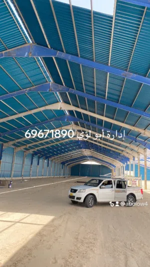 معلم حداد ولحام عمل مظلات ديكور وعاديه وأسوار ومخازن وجميع أنواع الحداده العامه و باقل الاسعار