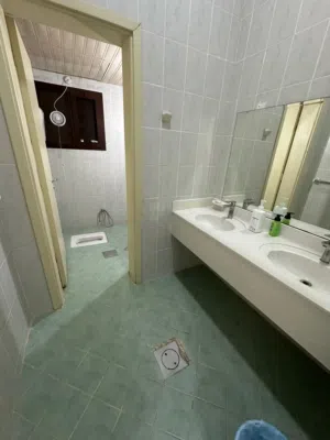 400 m2 3 Bedrooms Apartments for Rent in Hawally Shuhada