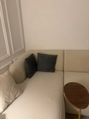 كنب شبه جديد نظيف جدًا للبيع Slightly Used Sofa – Very Clean – For Sale