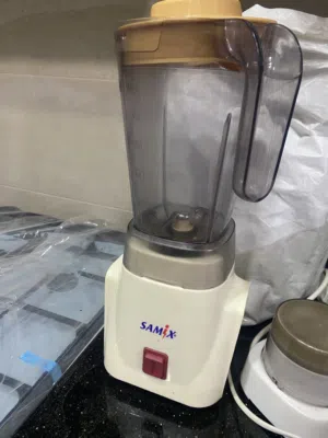 خلاط سامكس بحالة الوكالة