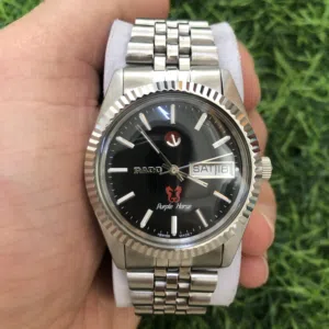 رادو بربل هارس.  سويسري  قياس 38. اصلية و اوتوماتيك.  Rado purple horse.  Original automatic watch.