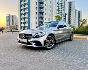 Mercedes benz (C-class)(AMG)-full option