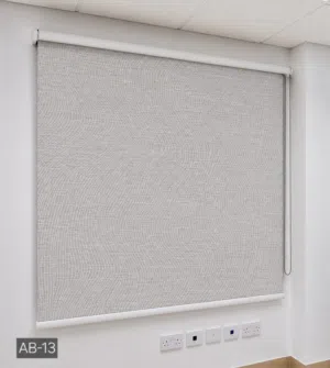 Roller & Zebra Blinds – Sunlight and Heat  ستائر رول عازل للشمس والحرارة Resistant