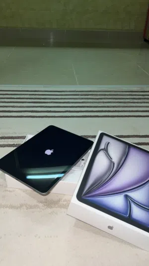 Apple iPad 128 GB in Muscat