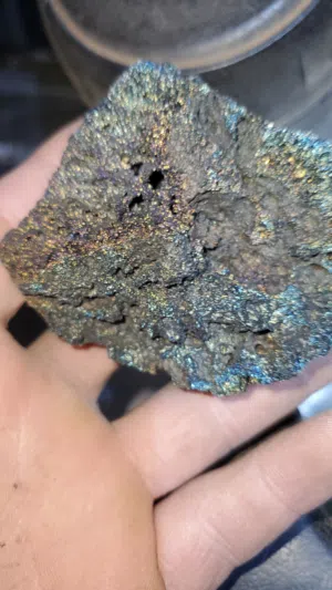احجار للبيع