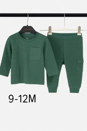 ملابس اطفال ولادي وبناتي مستعمل بس كتير نضيف كآنه جديد كله من بريطانيا والكويت primark و سنتربوينت