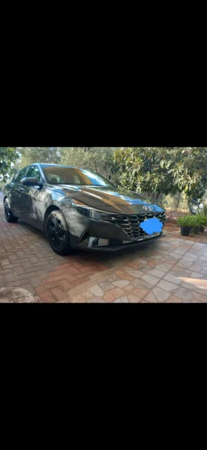 بيع سيارة الانترا