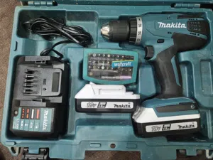 ماكيتا HP4880002 مثقاب قرع لاسلكي للصلب / الخشب / البناء 13 مم 18 فولت 0 - 1400 دورة في الدقيقة 1.8