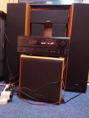 Denon AVR receiv 5.1 home theater system with power subwoofer
