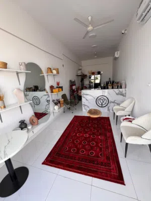 FOR SALE – TALAR Flower & Gift Shopللبيع محل “تالار” للورود والهدايا