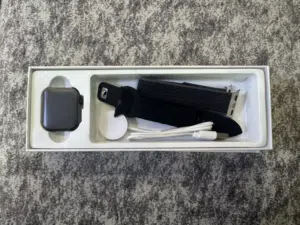 للبيع ساعة سيريس 11