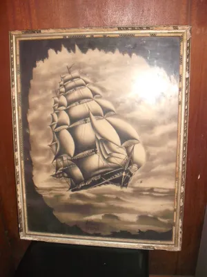 لوحة رسم السفينة بالفحم ,,قديمة و نادرة منذ أكثر من سبعين عام.