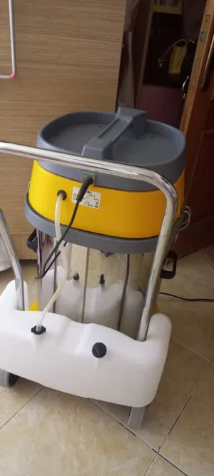 ماكينة تنظيف و شفط ايطالية