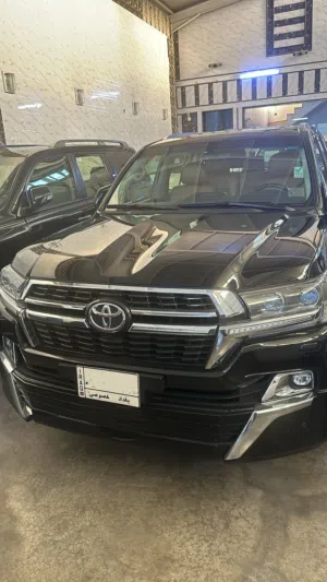 Toyota . Land Cruiser . Daily0