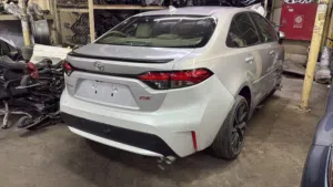 مطلوب طقم كوشوك 225/40/18 كومهو
