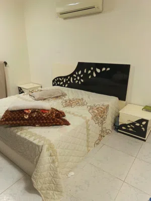 اثاث مستعمل سرير ثلاجة فرن غاز ستائر طاولة كنبات