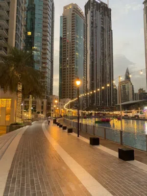 بناية للبيع بالطويسة الوارد الشهري 50 مليون