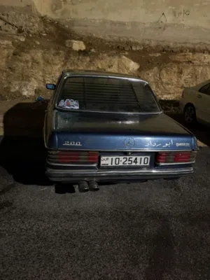 بسم الله الرحمن الرحيم مرسديس لف موديل 1980