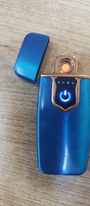 قداحات ستانلس شحن كهربائيه مع ال USB بصندوق انيق