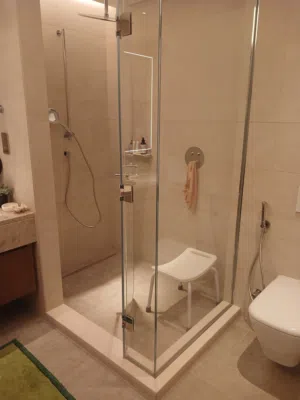 I will do all type Glass Work glass partition gypsum partition decor and carpenter work