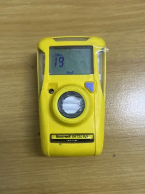 Honeywell BW Clip H2S (Hydrogen Sulfide) single-gas detector.