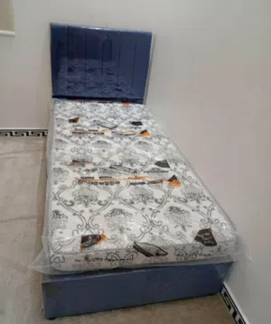 new high quality single bed and single bed mattress available  سيرير نفر واحد مرتبه نفر موجود جديد