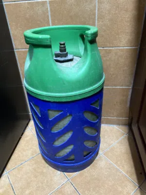 جرة غاز مليئة بالغاز جيدة جداا