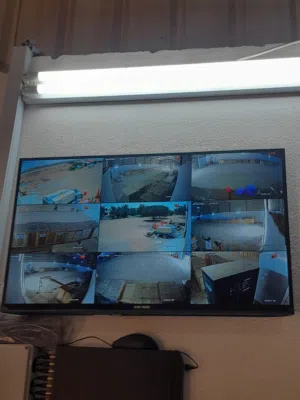 أنظمة حريق وشبكات وكاميرات مراقبة