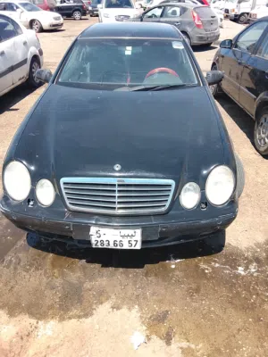 مرسيدس سي كي ال 200
