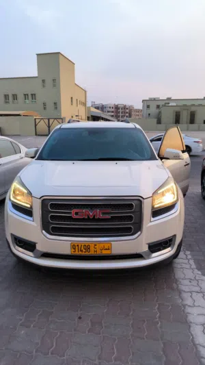 gmc acadia 2015 in very good condition