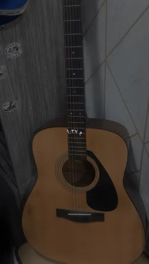 YAMAHA جيتار