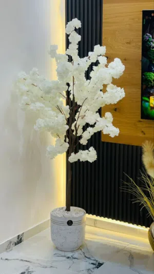 شجر لوز أبيض بطول 175 سم، أوراقه وزهره كثيفين وكأنهم طبيعيين بالضبط مثالي للصالة، زاوية الاستقبال.