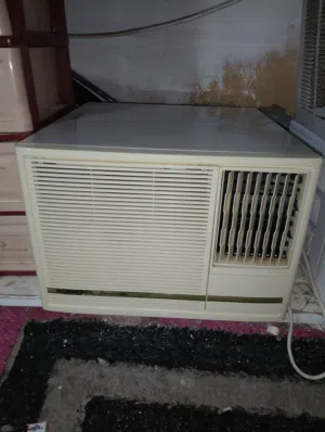window AC journal company 2 ton b compressor good condition no problem