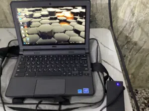 لابتوب لمس مناسب للدراسه و العمل نسبه النظافه 100%